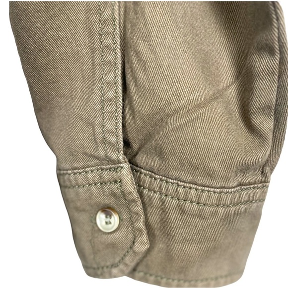 Life in Progress Military Olive Green Button Up Long Sleeve Shirt Size Medium. - Picture 8 of 15